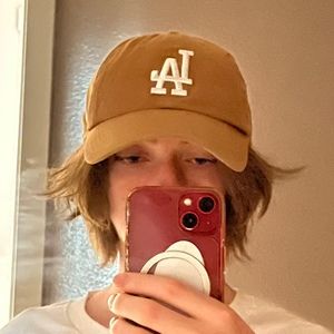 Meet your Posher, Ethan